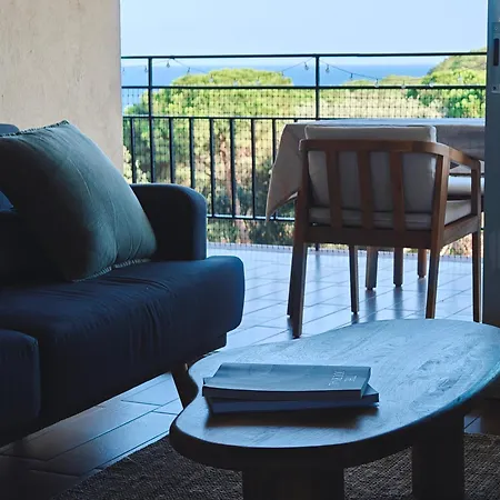 Sapphire Horizon - Sea View & Pool 아파트